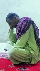 Bechara ek to gunga beraa phir eshq ka mara