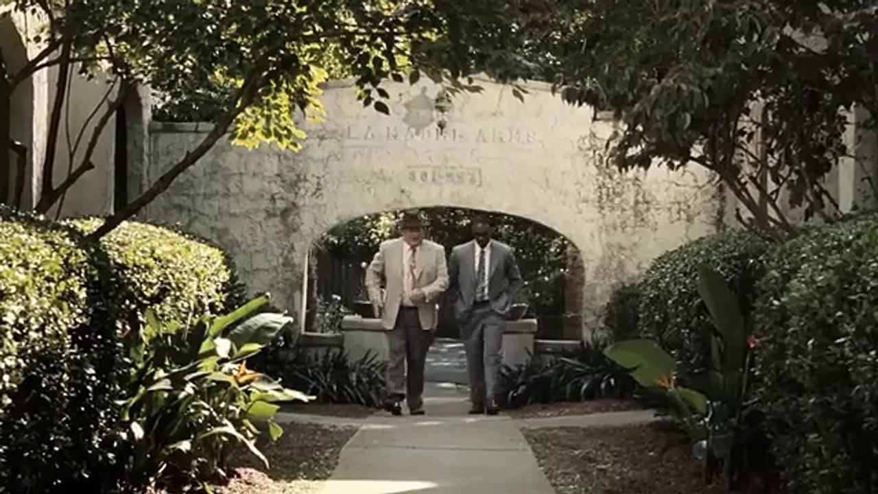 Haliwood movie explain in Hindi.