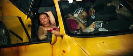 Um Domingo Interminável Trailer Oficial