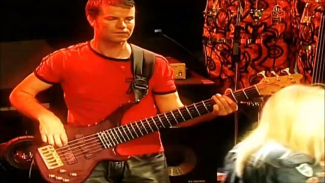 BONNIE TYLER — Crying In Berlin | BONNIE TYLER — LIVE DVD – BONNIE ON TOUR – 2006 // LA CIGALE – PARIS – FRANCE – 2006