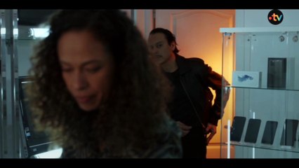 Un Si Grand Soleil :  Stéphanie se fait cramer !