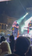 Placa catalunya bena fista figueres España #Kamimehar #spain 