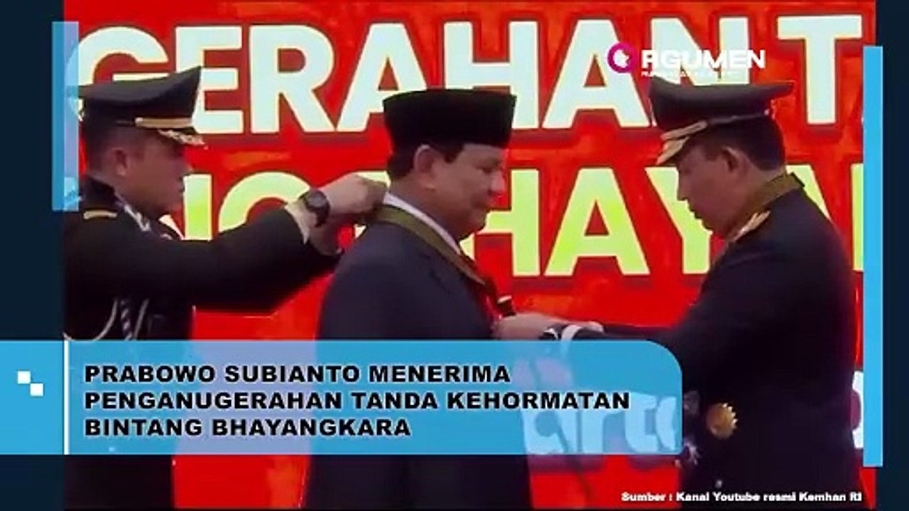 Prabowo Subianto Menerima Penghargaan Tanda Kehormatan Bintang Bhayangkara Utama di Mabes Polri, Jakarta