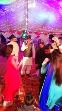 Paki beautiful cute girls mujra dancing