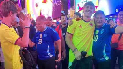 Copa América: Chico argentino 'pierde' su camiseta original de Messi tras cambiar con hincha colombiano en Times Square