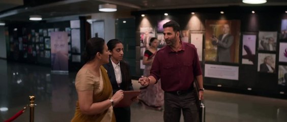 Sarfira Bande-annonce VO STFR