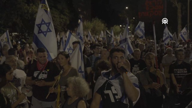 Binlerce İsrailli ‘esir takası anlaşması’ talebiyle gösteri düzenledi