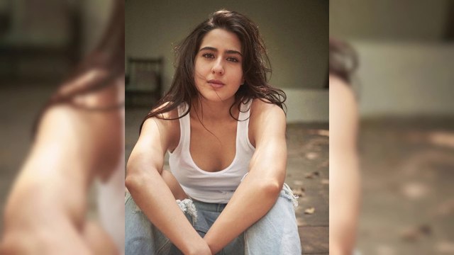 Sara Ali Khan with her family | Sara Ali Khan hot and beautiful actress
