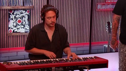 LIVE - Rag'n'Bone Man- interprète "Cover Me In Sunshine" dans #LeDriveRTL2  (04/07/24)