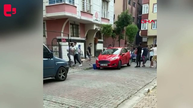 Otopark kavgasında tekme ve yumruklar havada uçuştu