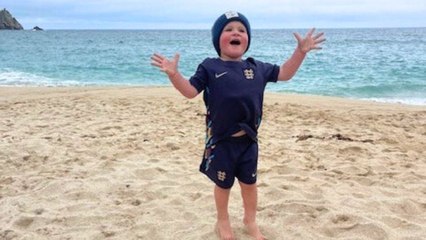 Sports-mad tot wows beachgoers with perfect rendition of God Save the King