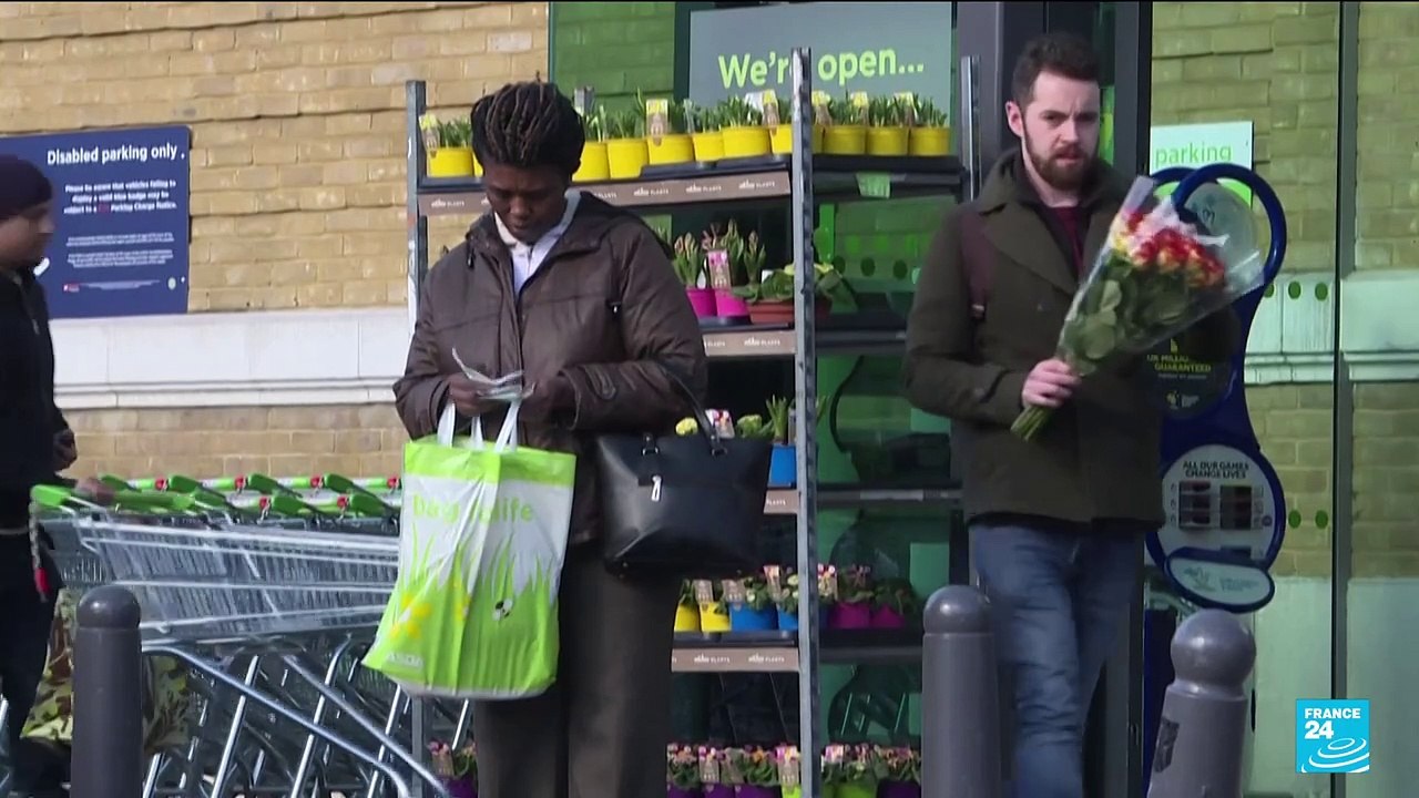 Royaume-Uni : le Labour devance les Conservateurs dans les sondages