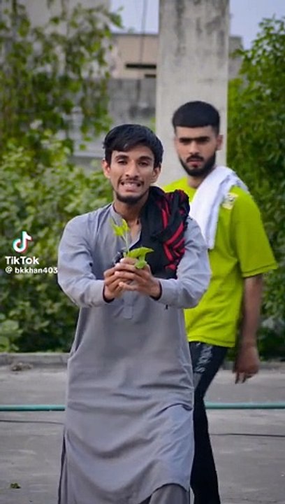 Larki patane ke traning