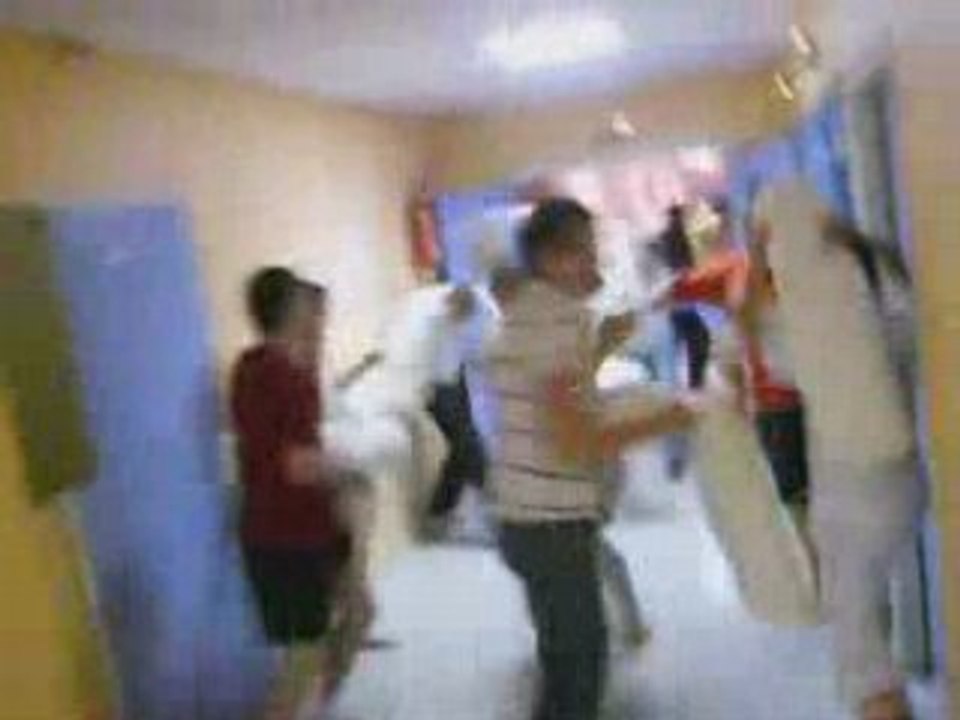 Bataille de polochon inter-scolaire