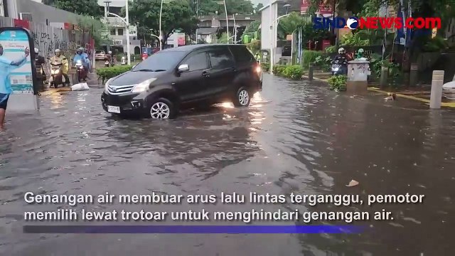 Kawasan Kemang Raya Terendam Banjir Usai Hujan Deras, Arus Lalu Lintas Terganggu