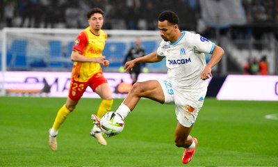 إيفرتون يضمّ السنغالي ندياي إلى صفوفه