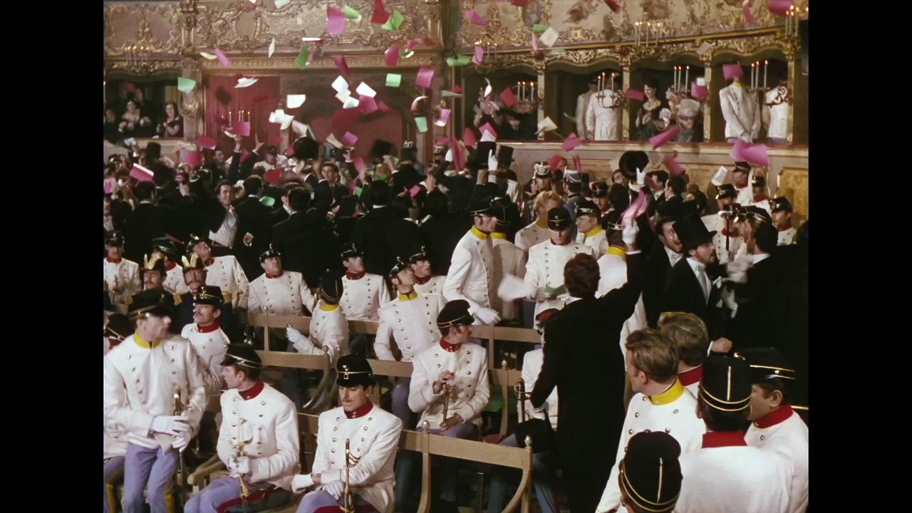 Senso Bande-annonce VO STFR