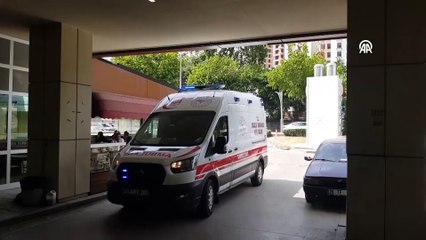 Denizde hareketsiz halde bulunan genç hastaneye kaldırıldı