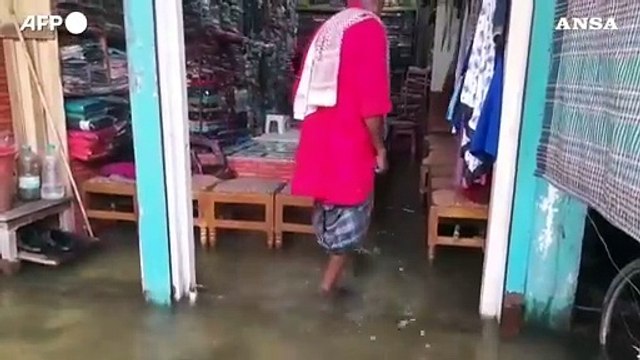 In Bangladesh oltre un milione di persone colpite da alluvioni