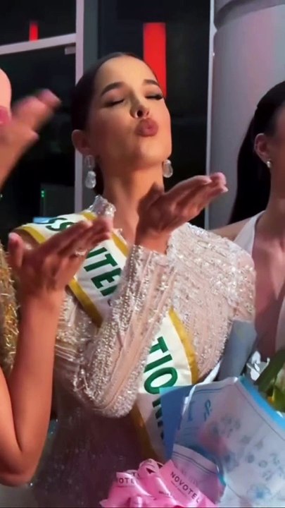 Andrea Rubio la Miss Internacional arriba a Filipinas