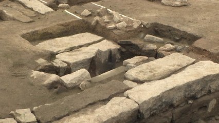 일제가 허문 덕수궁 흥덕전 출입문과 주요 시설 발굴 / YTN