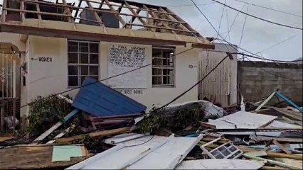 Aftermath of Hurricane Beryl which destroyed "95%" of homes say locals
