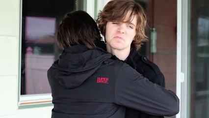 Cyr Refuses To Be Onision's Boyfriend