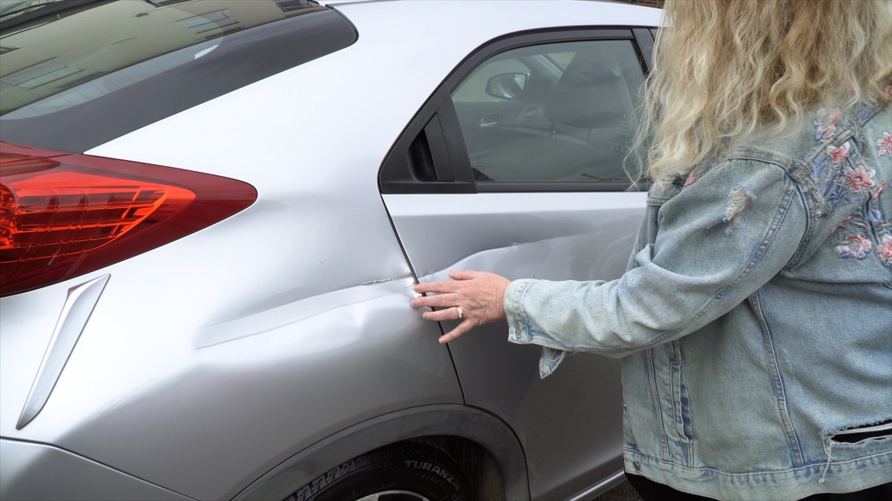 Lorry smashes into parked car as Swanscombe locals say diversion being ignored