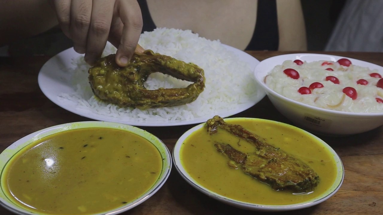 EATING SEVIYAN KHEER / VERMICELLI KHEER, FISH CURRY, WHITE RICE | MUKBANG | EATING SHOW