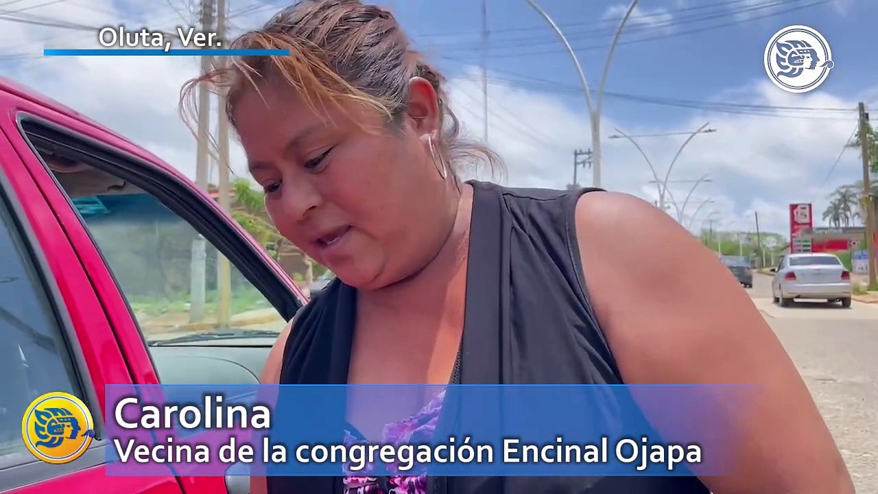 Lluvias dejan al descubierto enormes baches sobre la Acayucan Oluta; autos sufren averías