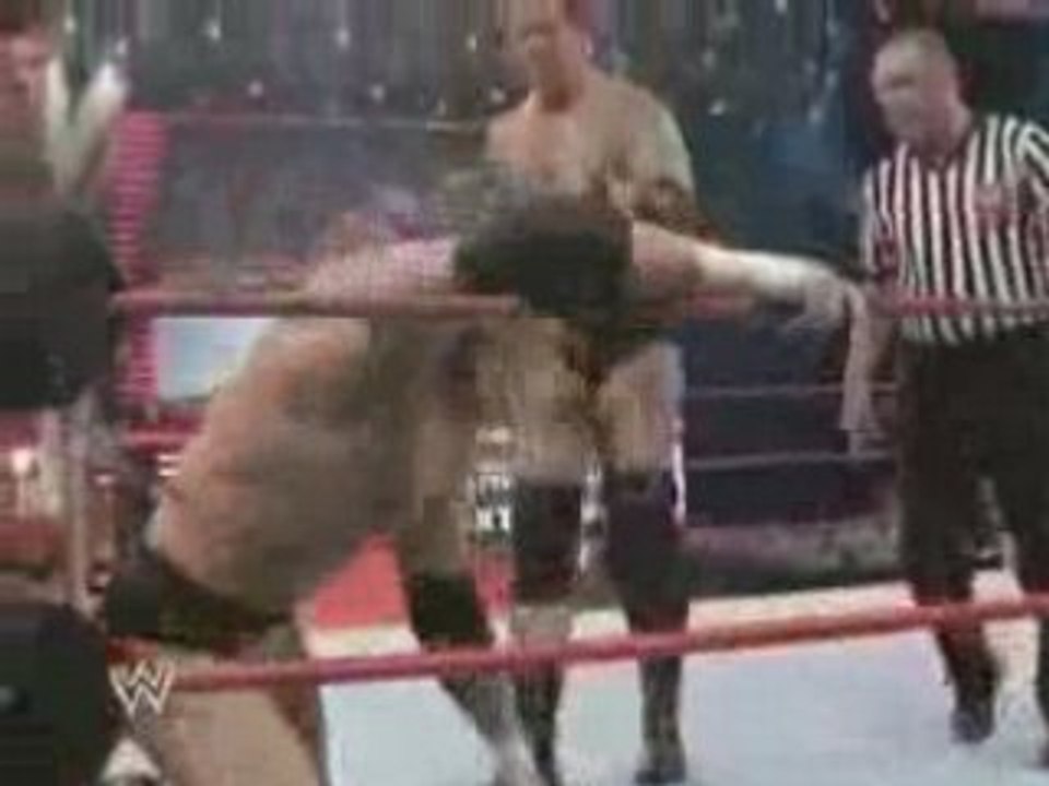 Triple H vs JBL