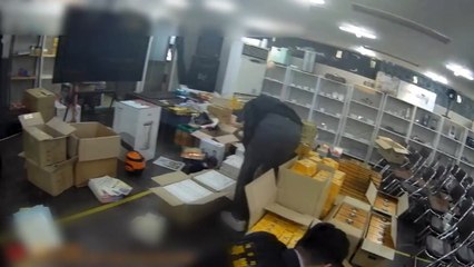 제주자치경찰, 노인 울리는 '떴다방' 대표 등 2명 구속 / YTN