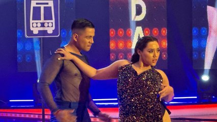 Frida y Jay prenden la llama del amor con Bachata