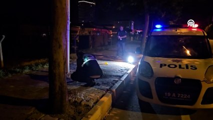 Çorum'da bir kadın caddede yürürken bıçaklandı