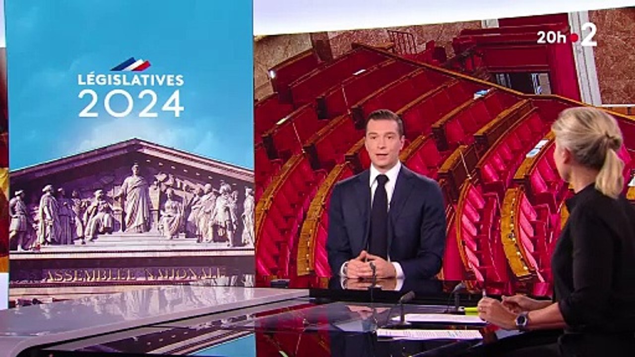 Jordan Bardella, président du Rassemblement national, face à Anne-Sophie Lapix dans le "20 Heures" de France 2 le mercredi 3 juillet 2024.
