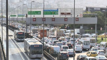 Haliç kapatıldı, trafik Bahçelievler'e kadar uzandı