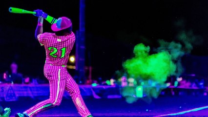 Aufsehenerregender neuer Sport erobert Amerika im Sturm – Cosmic Baseball