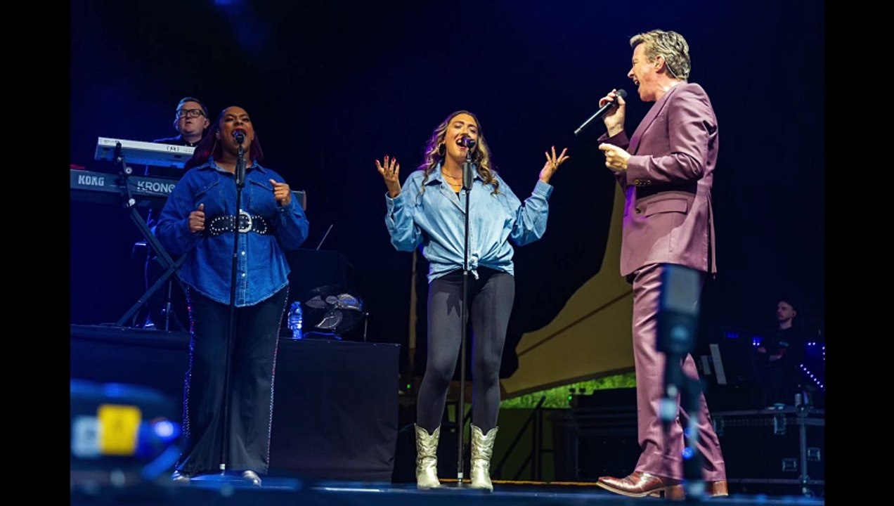 Rick Astley and The Lightning Seeds at Eden Ses...