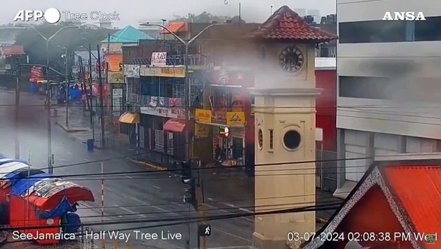 L'uragano Beryl colpisce la Giamaica