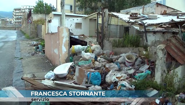 Baracche discarica in via Evemero, serve bonifica e demolizione