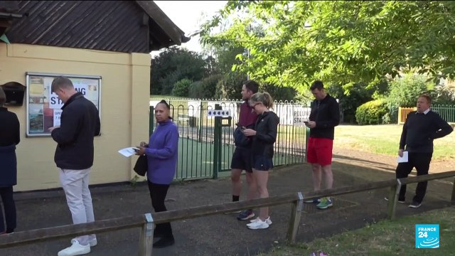 Labour hopeful, Conservatives morose as voters deliver their verdict on UK's election day