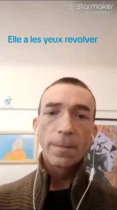 Elle a les yeux revolver   @whityman75