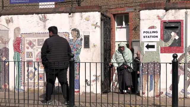 Voters cast their ballots ahead of election