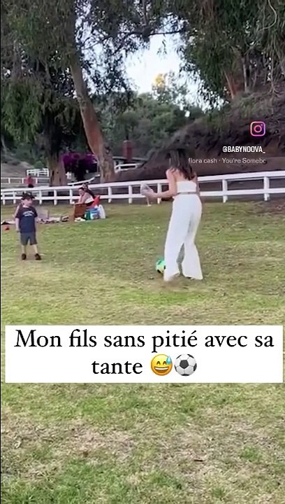 Ce jeune footballeur va faire très mal en defence... carton rouge direct
