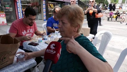 Gaziosmanpaşa Belediyesi “Gezici Kent Lokantası” projesini hayata geçirdi.