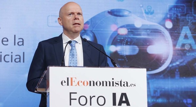 Foro Empresarial 'La reinvención de la Inteligencia Artificial' - 2ª Ponencia