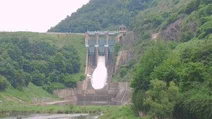 충남 보령댐 '홍수 조절' 위해 수문 방류...초당 30톤 / YTN