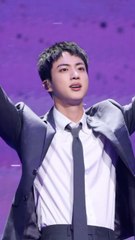 JIN DE BTS ET LA FLAMME OLYMPIQUE !