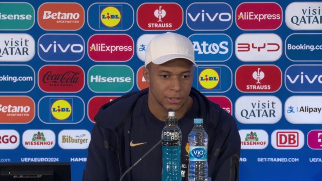 Kylian Mbappé sur le fait d'affronter Cristiano Ronaldo: C'est un honneur. Tout le monde sait l'admiration que j'ai toujours eue pour le joueur