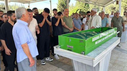 Fenerbahçeli futbolcu İrfan Can Eğribayat'ın babası toprağa verildi